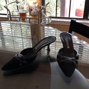 Manolo Blahnik Black Suede Mules w Patent Trim